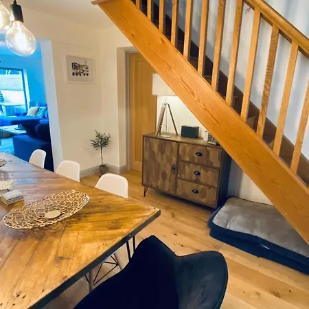 Holiday home Tregenna House: Refurbished Family Townhouse With Garden And Parking *